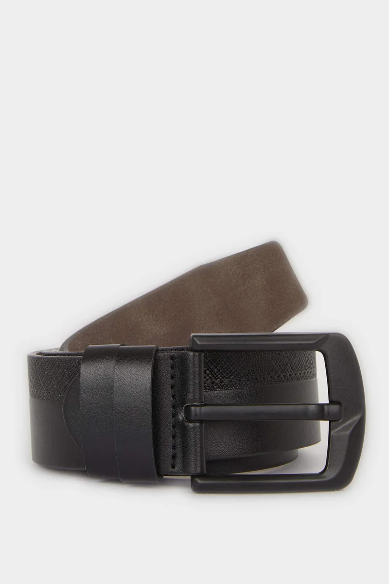 ديفاكتو Man Rectangle Clasp Faux Leather