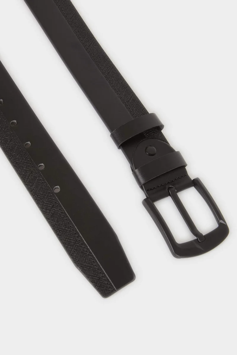 ديفاكتو Man Rectangle Clasp Faux Leather