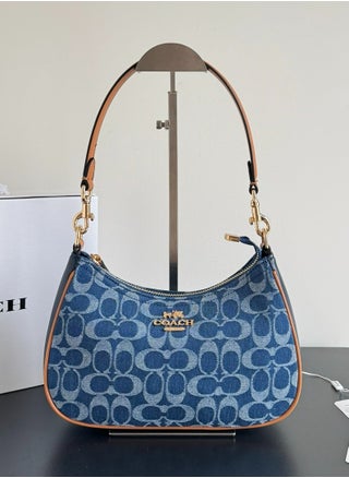 Blue Canvas
