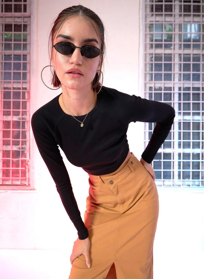 ساسافراس Fitted Black Crop Top for Women
