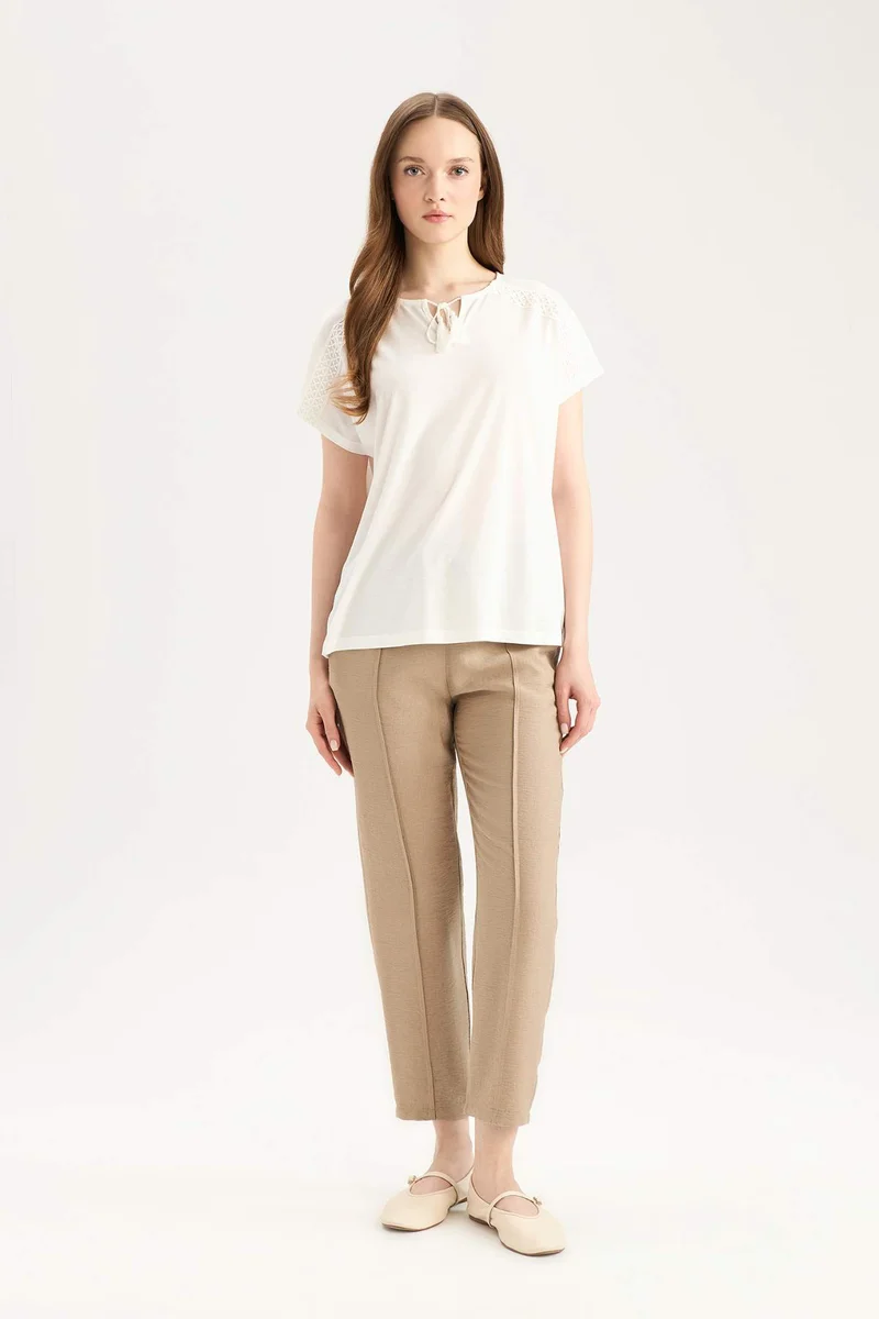 ديفاكتو Crew Neck Casual Short Sleeve T-Shirt