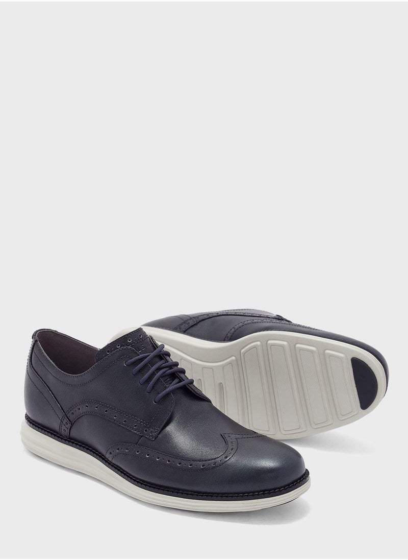COLE HAAN - Originalgrand Wingtip Oxford - Image 1