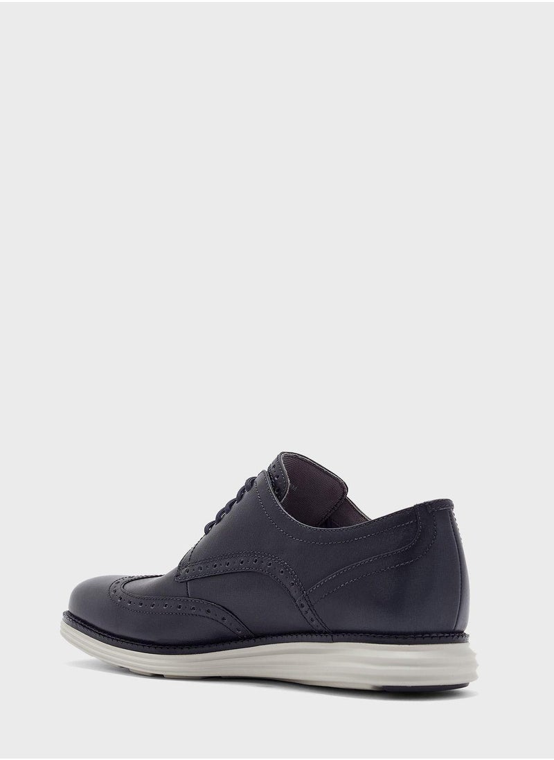COLE HAAN - Originalgrand Wingtip Oxford - Image 1