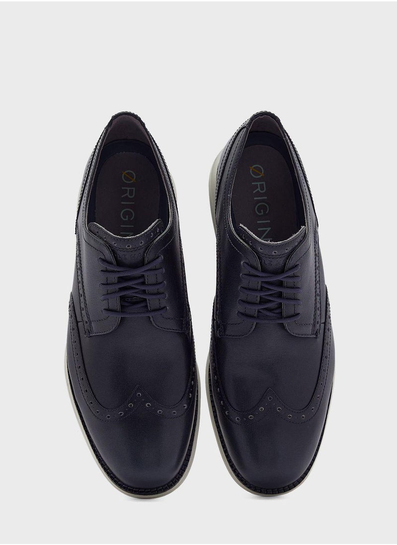 COLE HAAN - Originalgrand Wingtip Oxford - Image 1