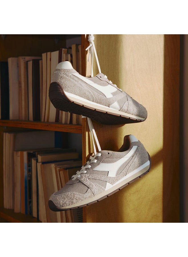 DIADORA أحذية ديادورا الرجالية والنسائية الكاجوال Runmover Synth باللون الرمادي/الأبيض/البني. يُنصح بطلب نصف مقاس أكبر. مقاس 39 - Image 1
