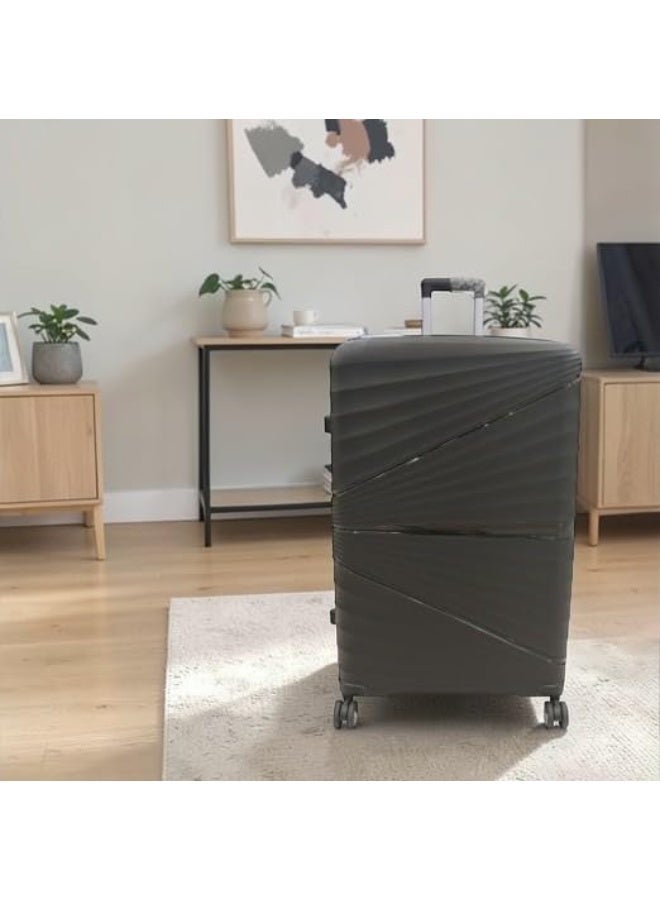 حقيبة سفر سوداء صلبة بعجلات دوارة وتصميم مضلع قطري، عجلات دوارة صامتة 360 درجة، وقفل آمن - Image 2