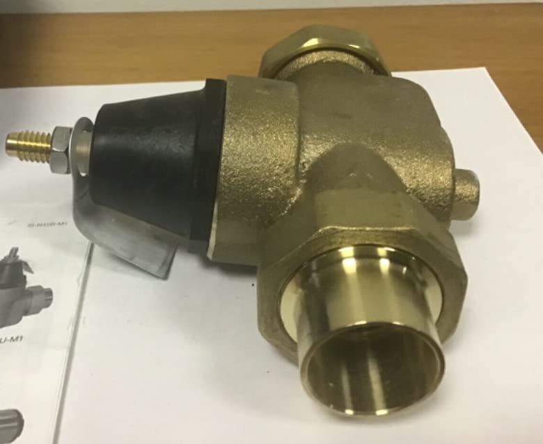 watts صمام تخفيض ضغط المياه من واتس LFN45B سلسلة 3/4" خالي من الرصاص من سبيكة النحاس والسيليكون، مدخل ومخرج لحام مزدوج، قرص مطاطي، ضغط قابل للتعديل من 25 إلى 75 psi، أقصى ضغط 400 psi - Image 4