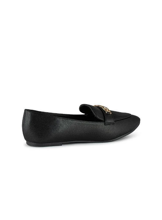Vincci Black Pointed Toe Low Heel Pumps for Women | Best Price UAE