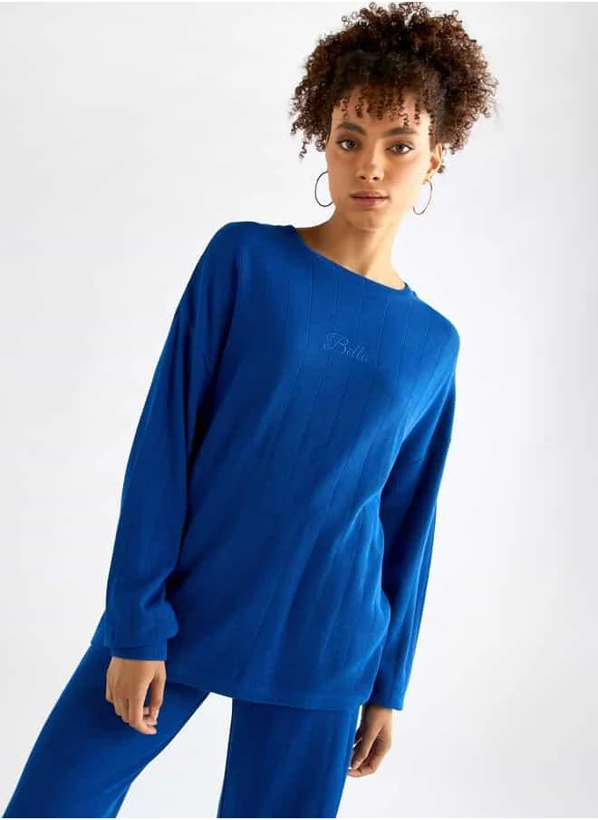 FAV Textured Long Sleeves T-shirt and Pants Set
