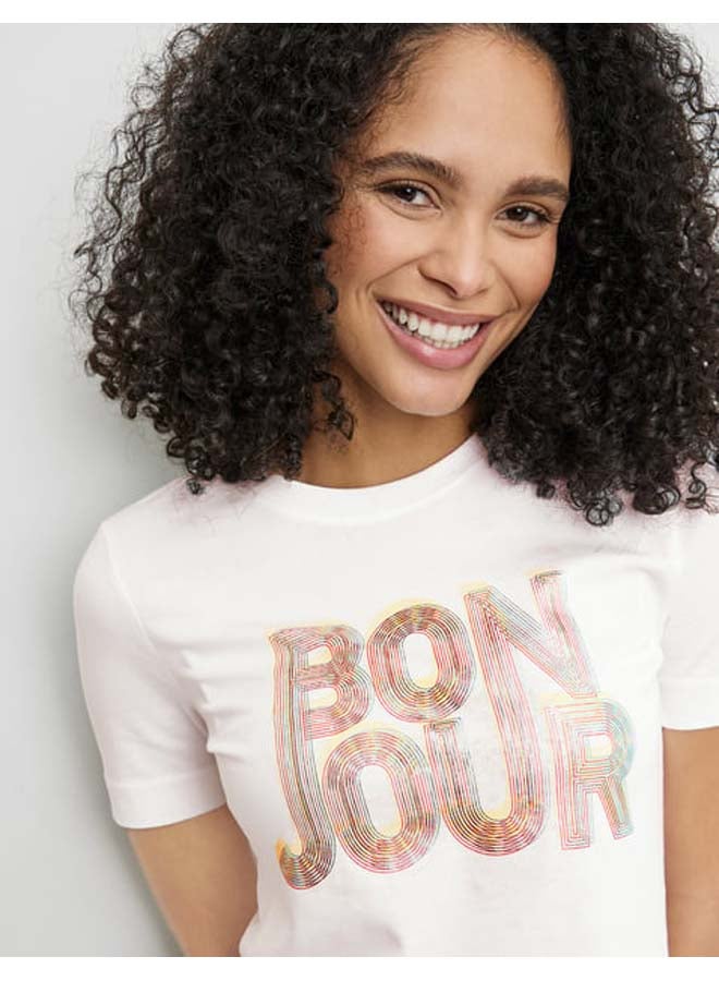 Sustainable T-shirt with printed lettering