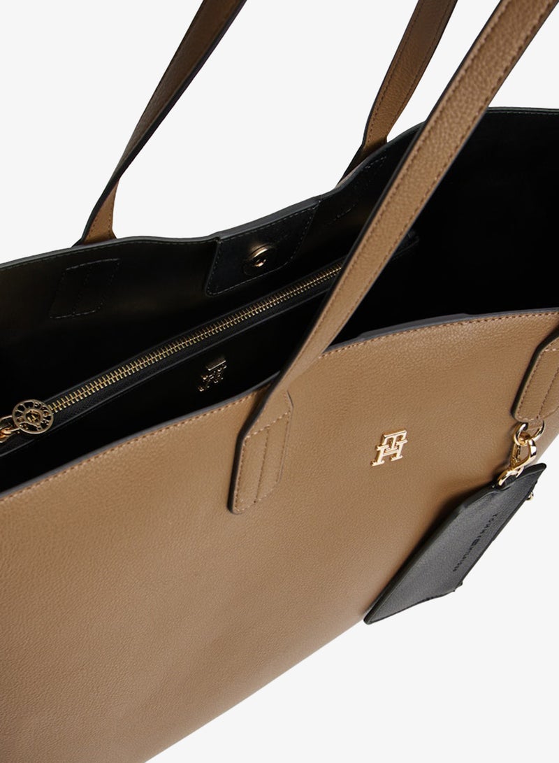 TOMMY HILFIGER The American Icon Pebble Grain Tote Bag - Image 4