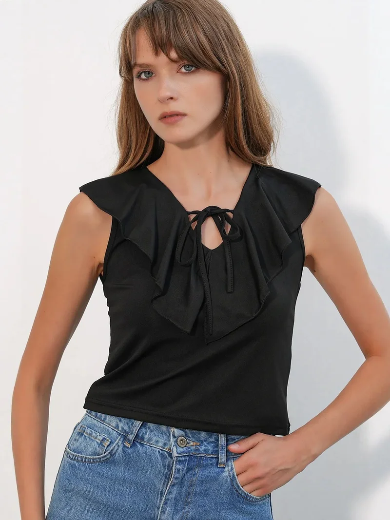 BIG DART BDART Women's Solid Knit Crop Blouse With Tie Front