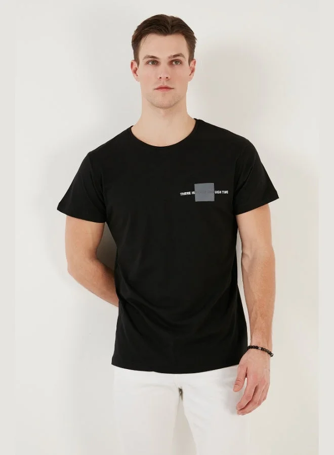 بوراتي تي شيرت رجالي قطن بقصة ضيقة وياقة دائرية من بوراتي