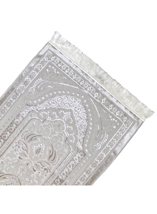 Museum Luxurious Soft Velvet Prayer Mat – Turkish Islamic Sajadah for Men & Women, Lightweight & Comfortable. - Image 2