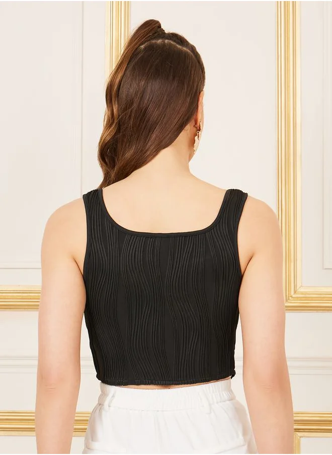 ستايلي Wavy Texture Curved Hem Fitted Tank