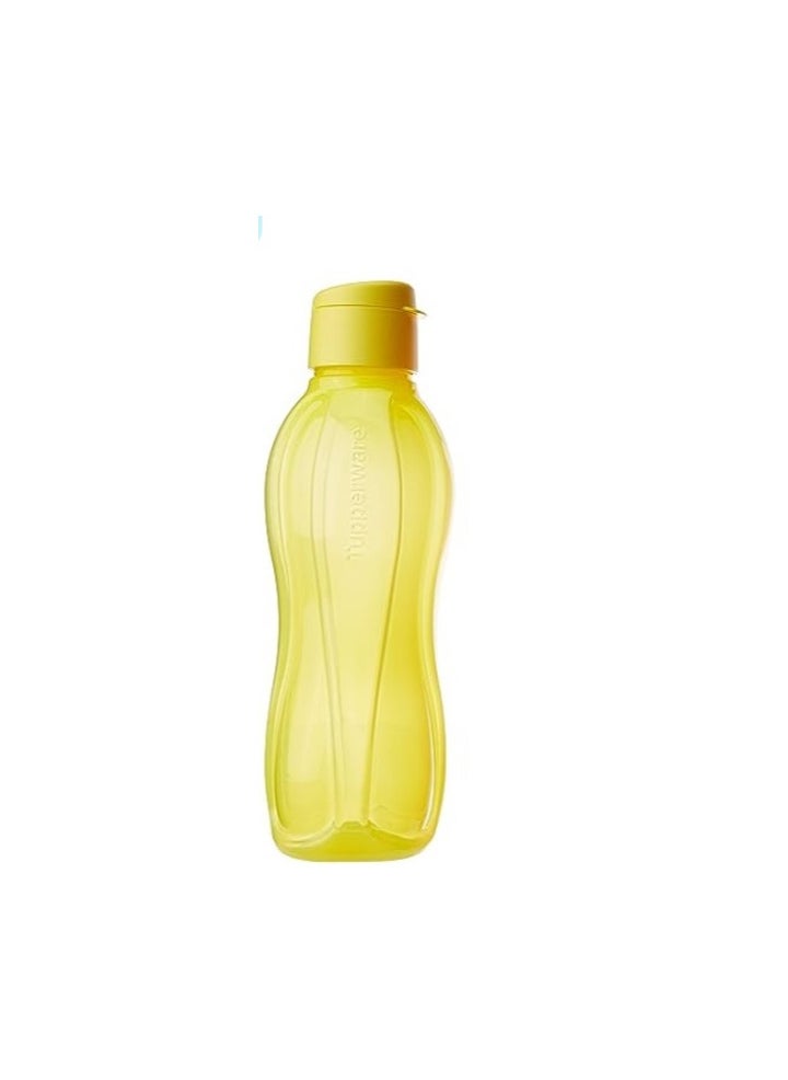 Tupperware Home And Sport Accessories  Tupperware Plastic Water  Bottle And Shaker Mutlicolour flip top 500 ml 4 piece set  - Image 4