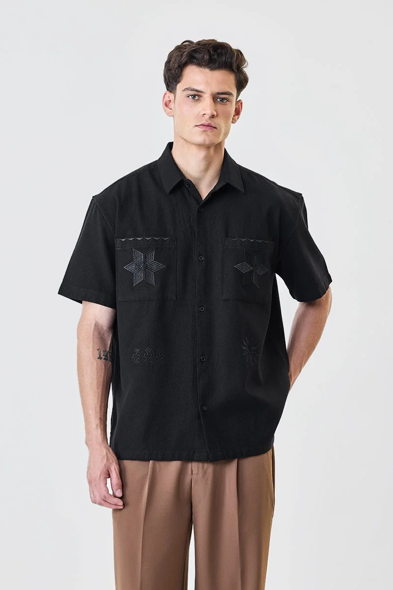 سنيتش Black Embroidered Half Sleeve Oversized Shirt