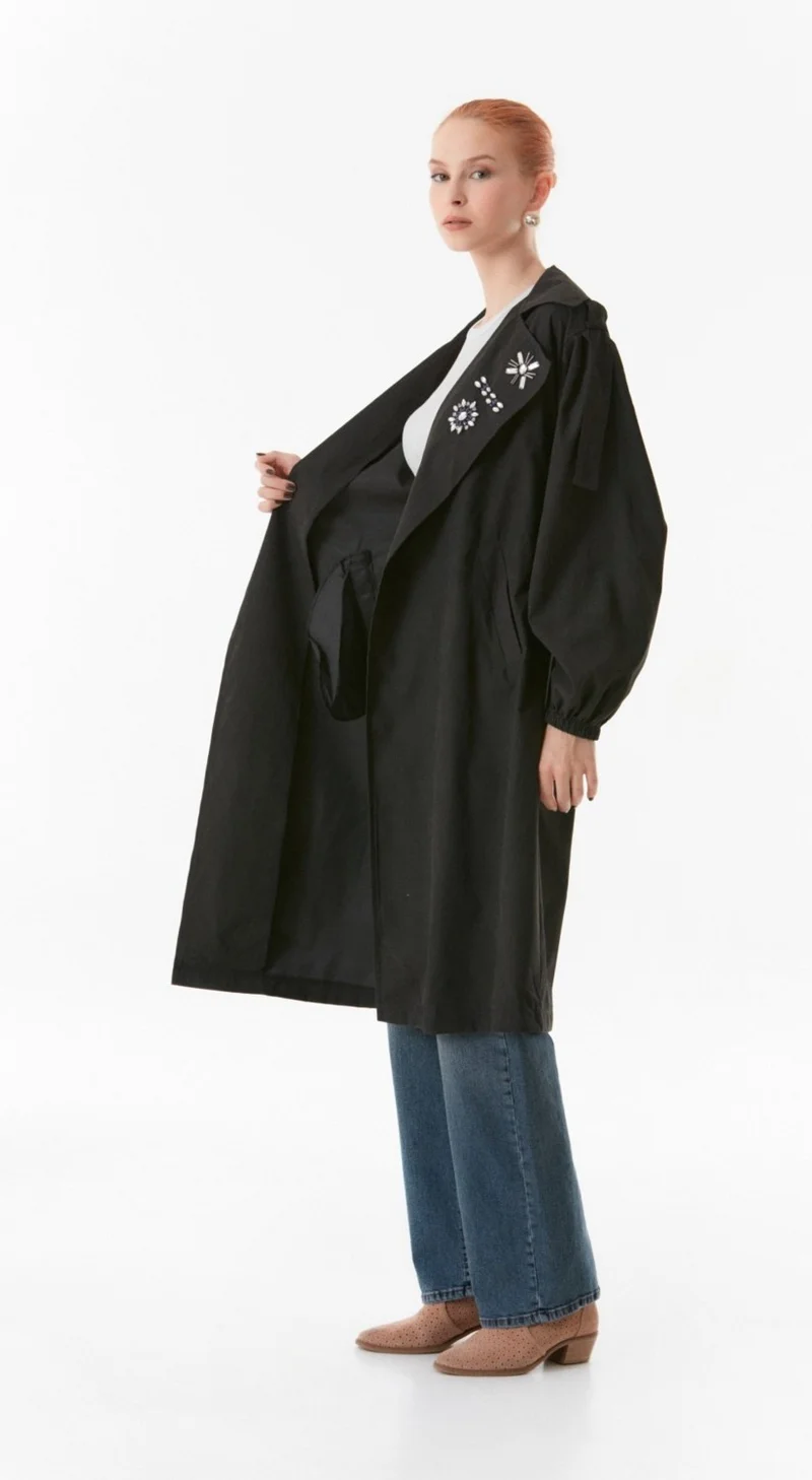 فولامودا Double Breasted Collar Stone Embroidered Trench Coat