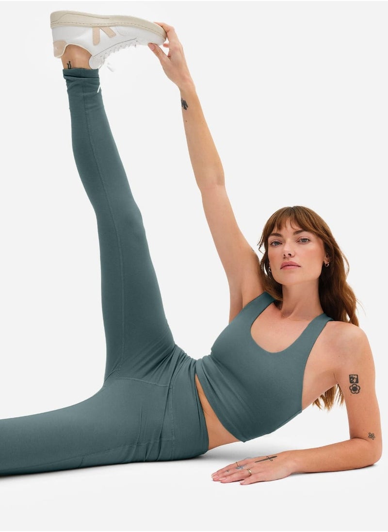 Vicino Vicino Women's High-Waisted Sports Bra and Pants Set, Ideal for Workouts and Fitness  - Image 3