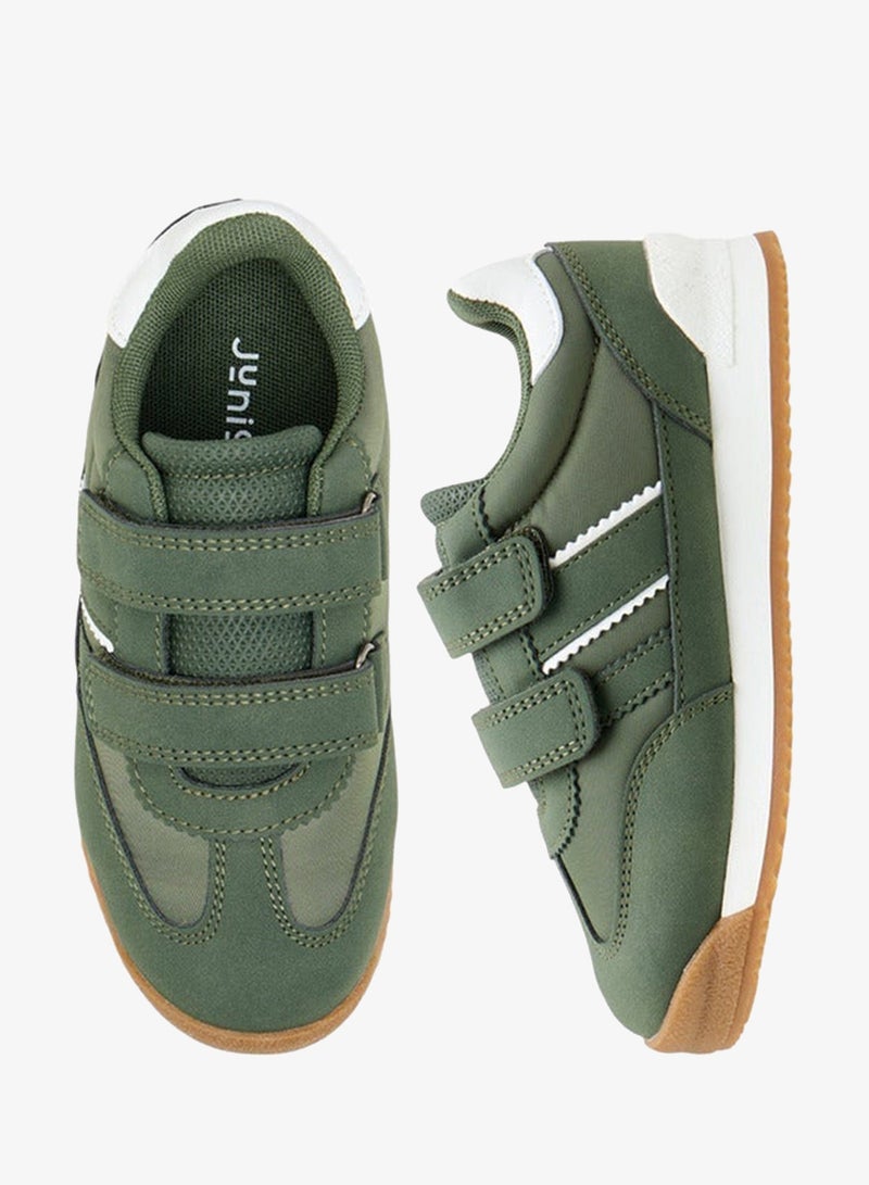 جونيورز سنيكرز أولاد بنعل خارجي بنمط ألواح وإغلاق بشريط لاصق - Image 3