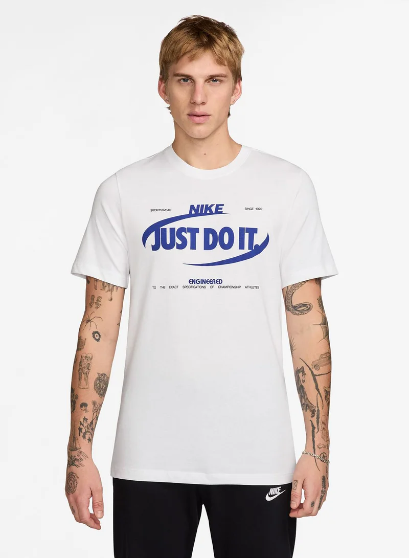 نايكي تيشيرت جرافيك "Just Do It" من Nike