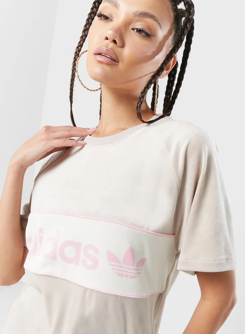adidas Originals Logo T-Shirt