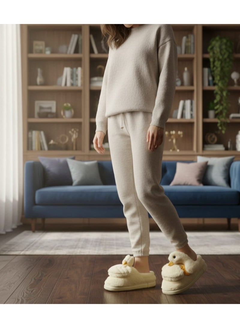 حذاء شتوي فرو للبنات بتصميم كيوت، مريح ودافئ للاستخدام المنزلي – مقاس 40–41 - Image 2