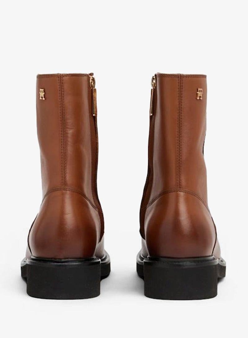 TOMMY HILFIGER square toe leather bootie - Image 4
