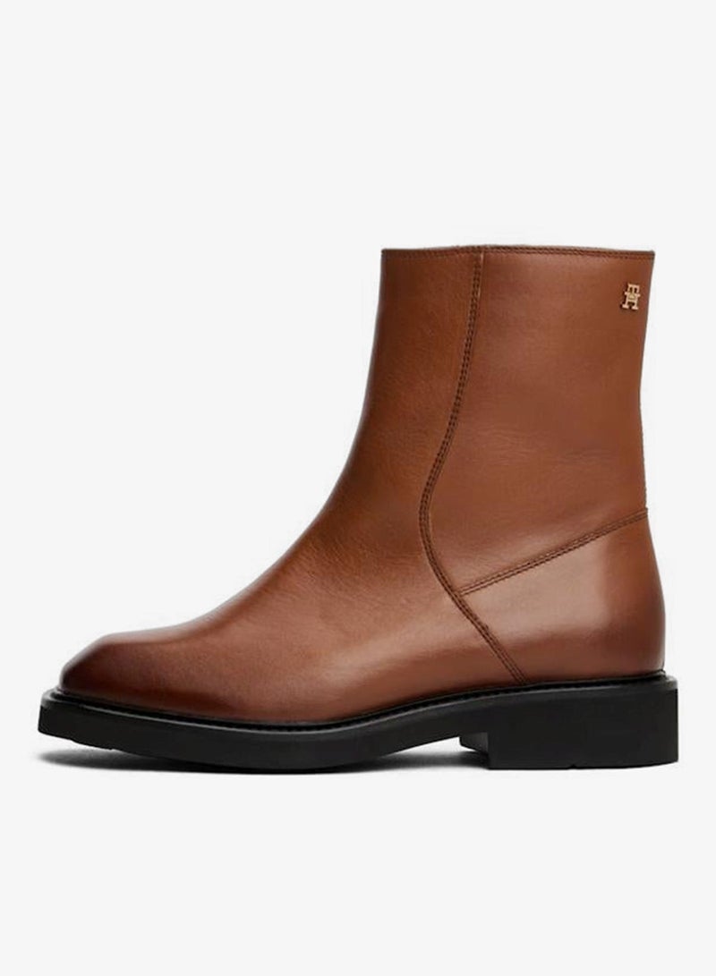 TOMMY HILFIGER square toe leather bootie - Image 2