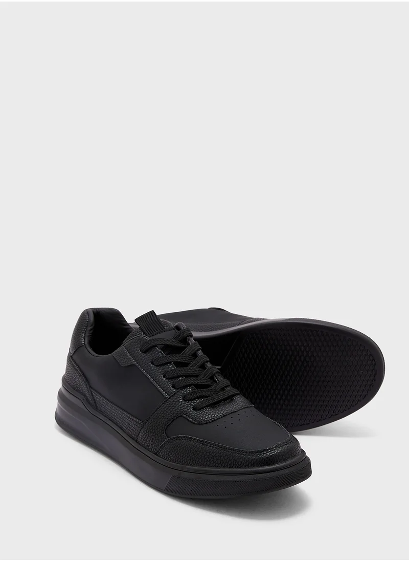روبرت وود Casual Light Weight Sneakers