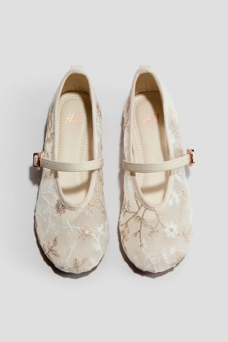 اتش اند ام حذاء ماري جين مُطرز