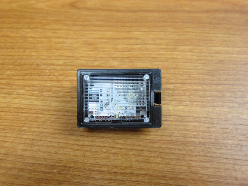 Mopar موبار 68244899AA - مصباح ترخيص - Image 1