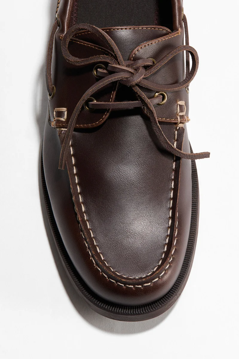 اتش اند ام حذاء مريح