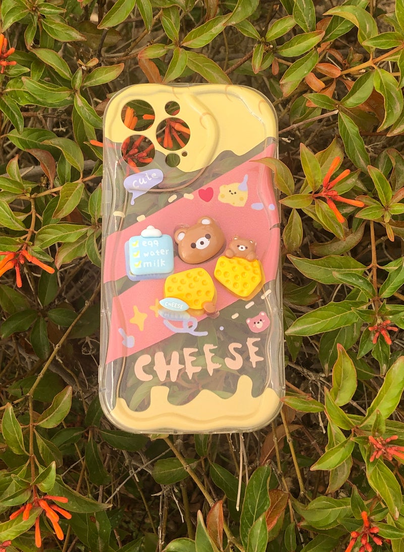 غطاء حماية خلفي من السيليكون بتصميم كرتوني متوافق مع هاتف أيفون 13  شفاف - Image 3