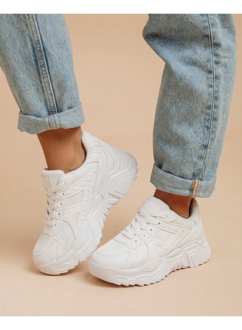Trendy women's sneakers with a modern design L-11-WHITE
