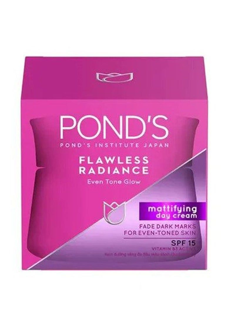 PONDS Flawless Radiance Hydrating Day Gel Cream With Spf 15 And Niacinamide Even tone Glow Fades Dark Marks 50ml