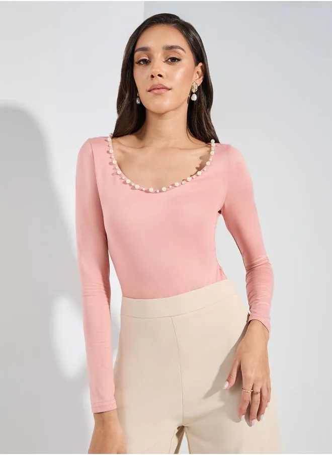 ستايلي Faux Pearl Detail Wide Neck Bodysuit