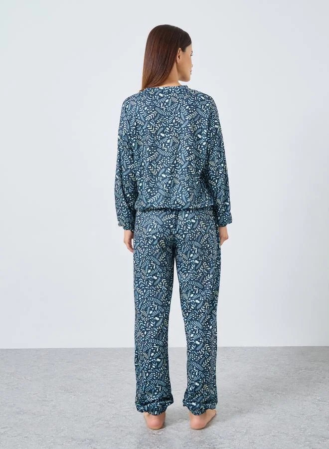 Styli All Over Print T-Shirt and Cuffed Pyjama Set