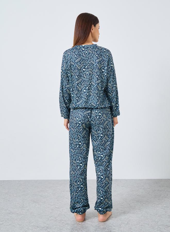 Styli All Over Print T-Shirt and Cuffed Pyjama Set - Image 4