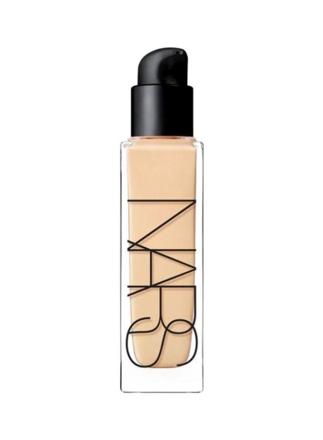 NARS Natural Radiant Longwear Foundation Beige - Image 2