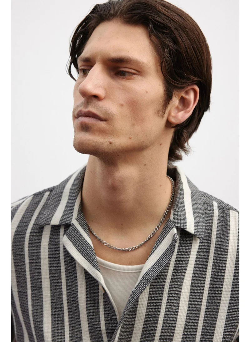 H&M Regular Fit Textured resort shirt