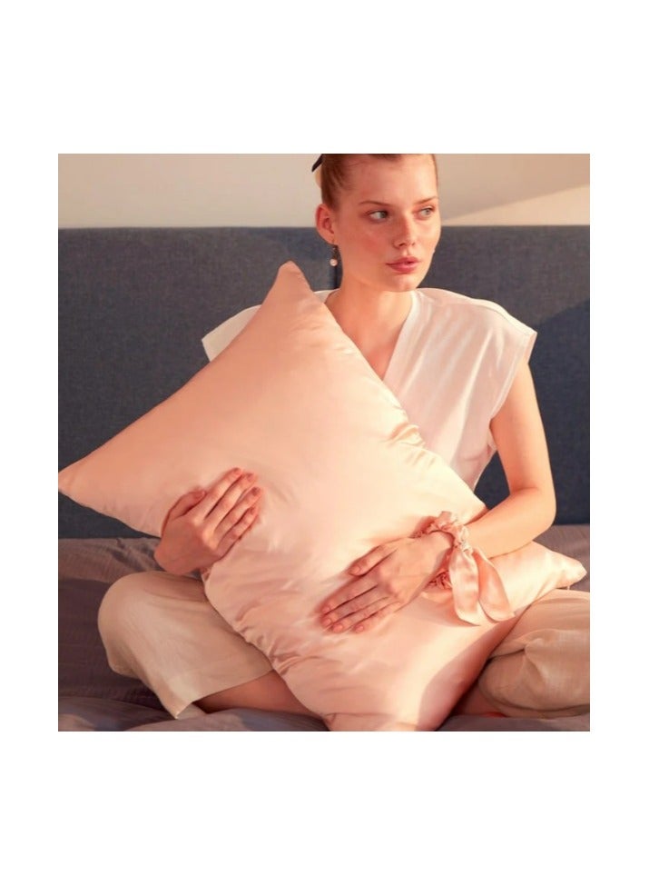 Beauty Pillow غطاء وسادة حرير وردي 100% – حماية فاخرة للشعر والبشرة من التجعد - Image 1