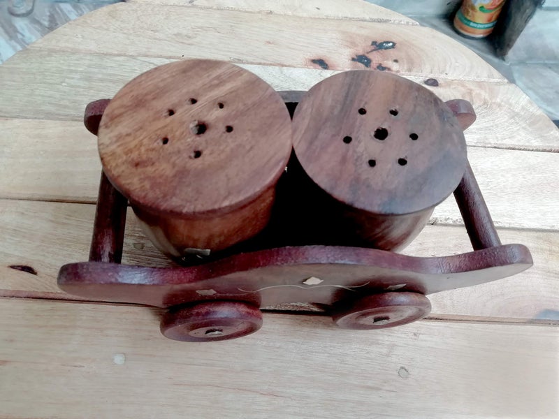 CRAFTYKART Wooden Salt and Pepper Container,Dining Table Salt and Pepper Set with Stand Trolley Shaped (Brass), Salt and Pepper Container - Image 4