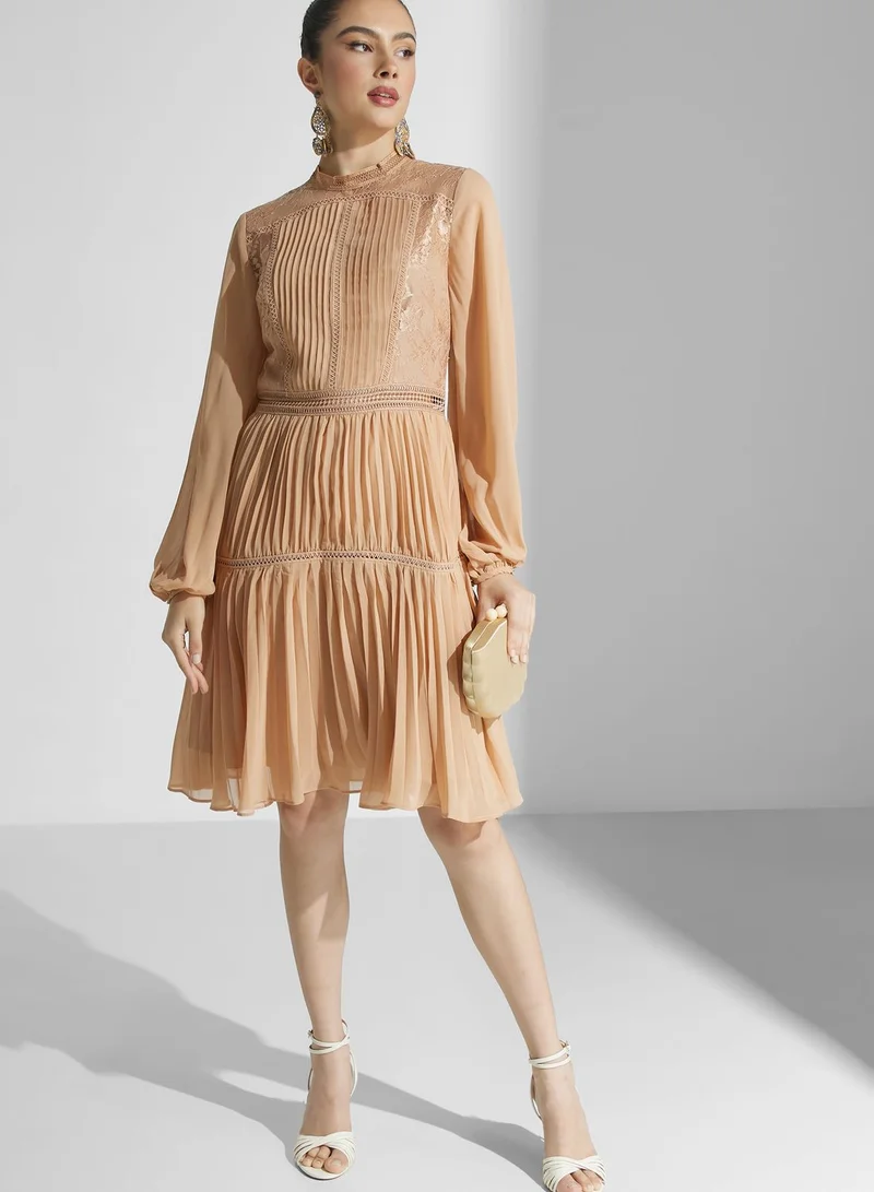 True Decadence Balloon Sleeves Pleated Dress