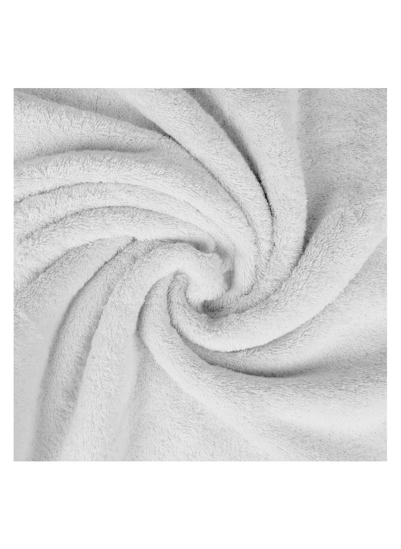 CLEANUP TOWELS - Cleanup Towels Set of 02 Bath Sheets. Size 90x170 Cm. Durable Quality With Excellent Color Options Specially Designed To Match Your Washroom And Home As You Desire. Well Absorbant Durable Lasts Long. 550 + GSM Guranteed. - Image 1