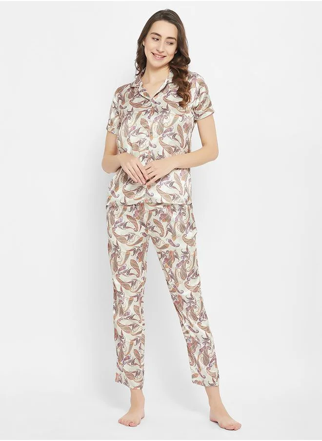 كلوفيا Satin Paisley Print Buttoned Shirt & Pyjama Set by Styli