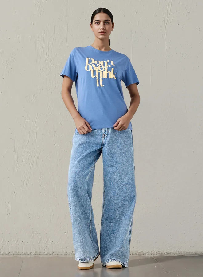 سبلاش فيڤ تيشيرت قطن بقصة عادية وطبعة شعار