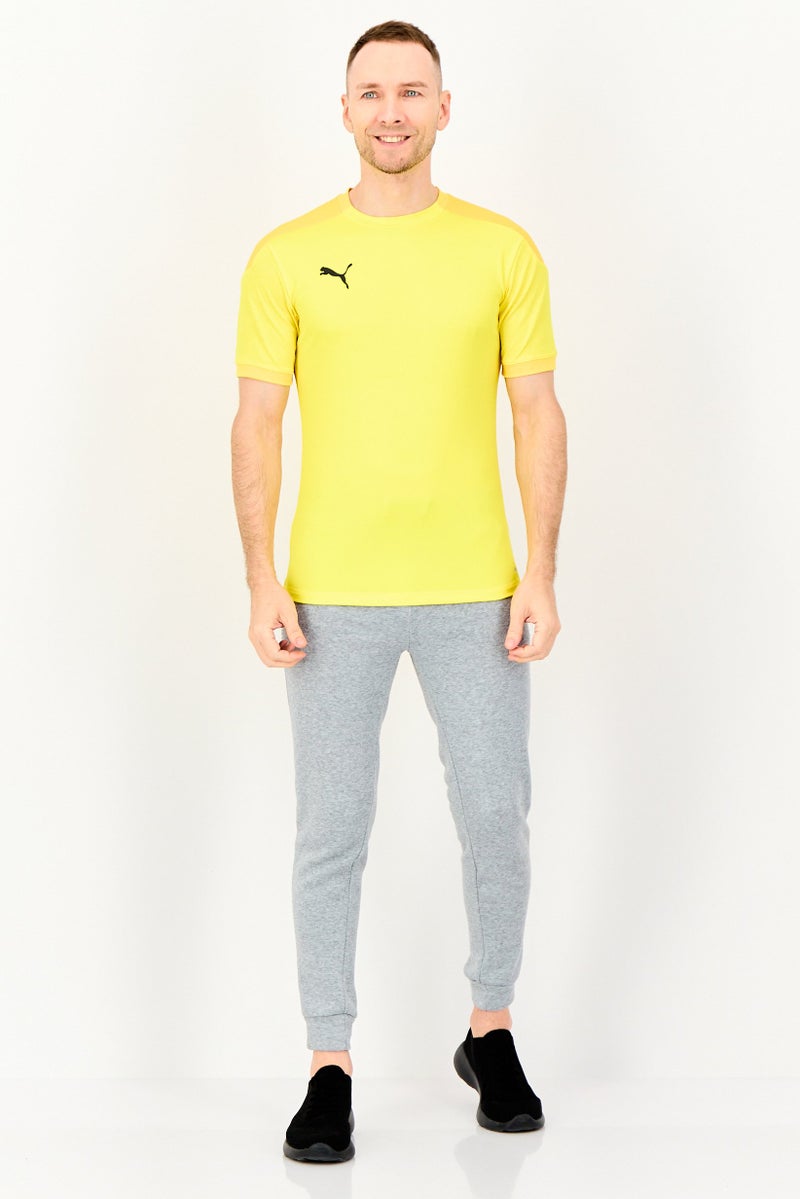 PUMA تي شيرت تدريب قصير الأكمام للرجال بتصميم نحيف، أصفر - Image 4