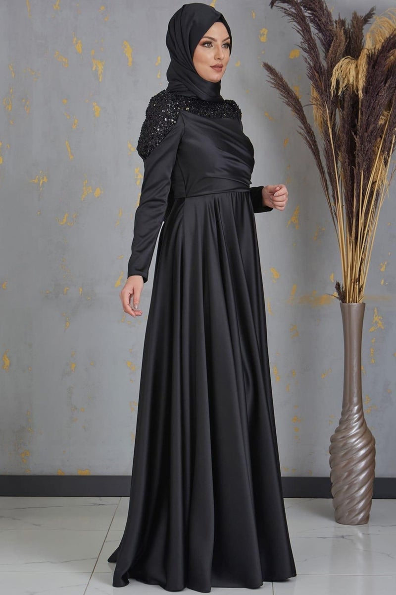 Esilanur Bersu Front Beaded Hijab Evening Dress Black  - Image 5