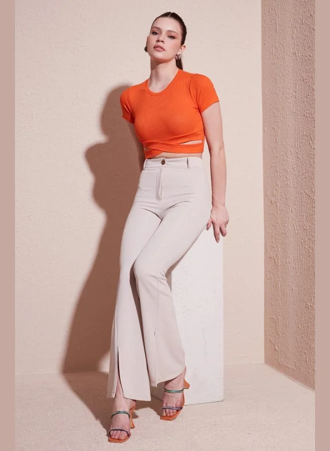 ليلا بلوزة نسائية قصيرة بأكمام قصيرة بتفاصيل خصر مضلع